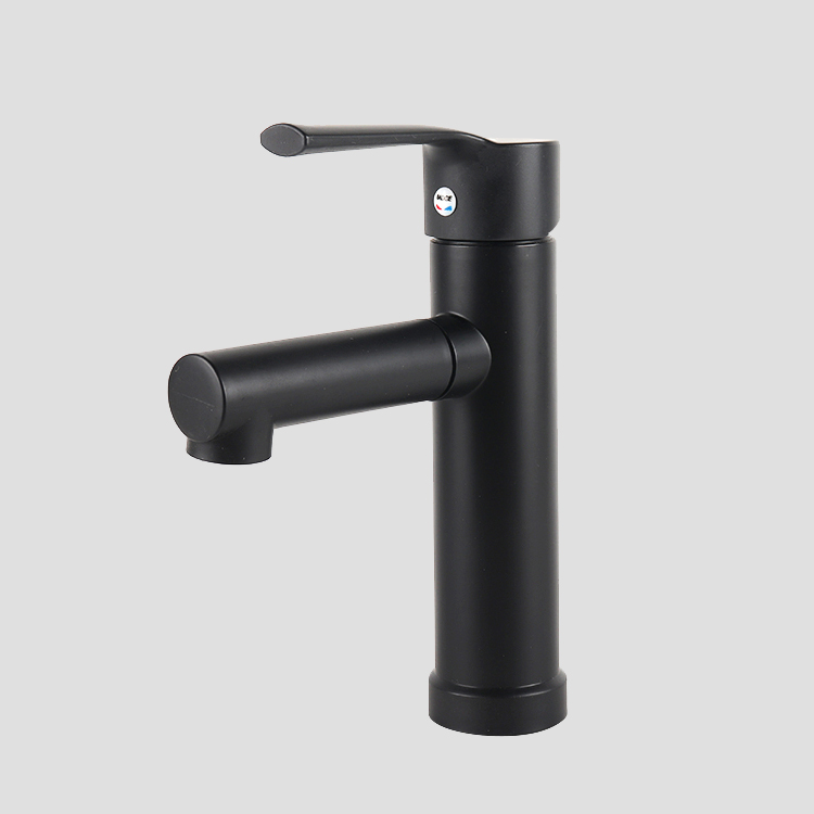 银色面盆冷热水龙头