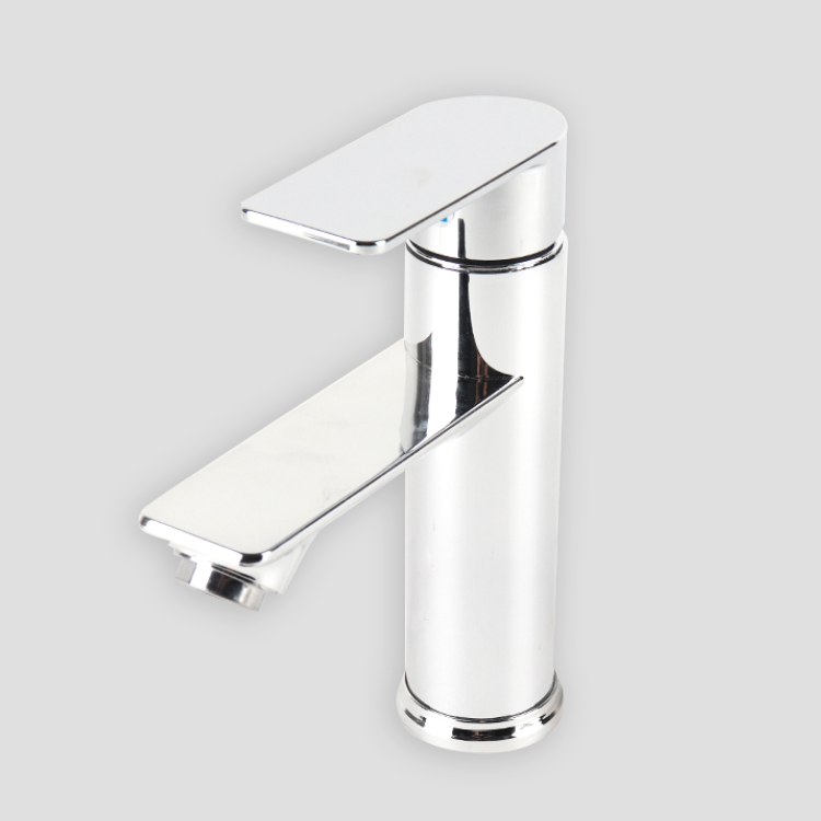 银色面盆冷热水龙头