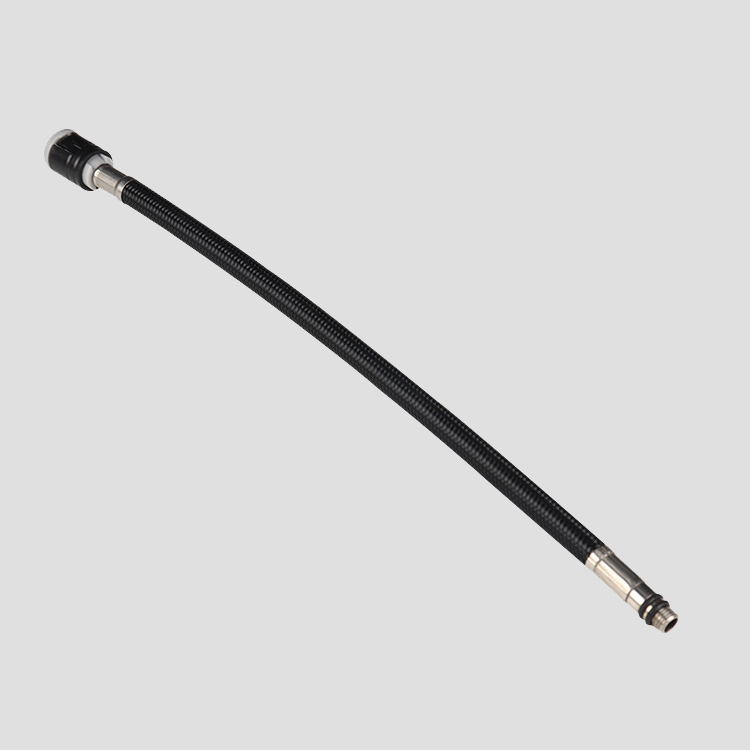 银色面盆冷热水龙头